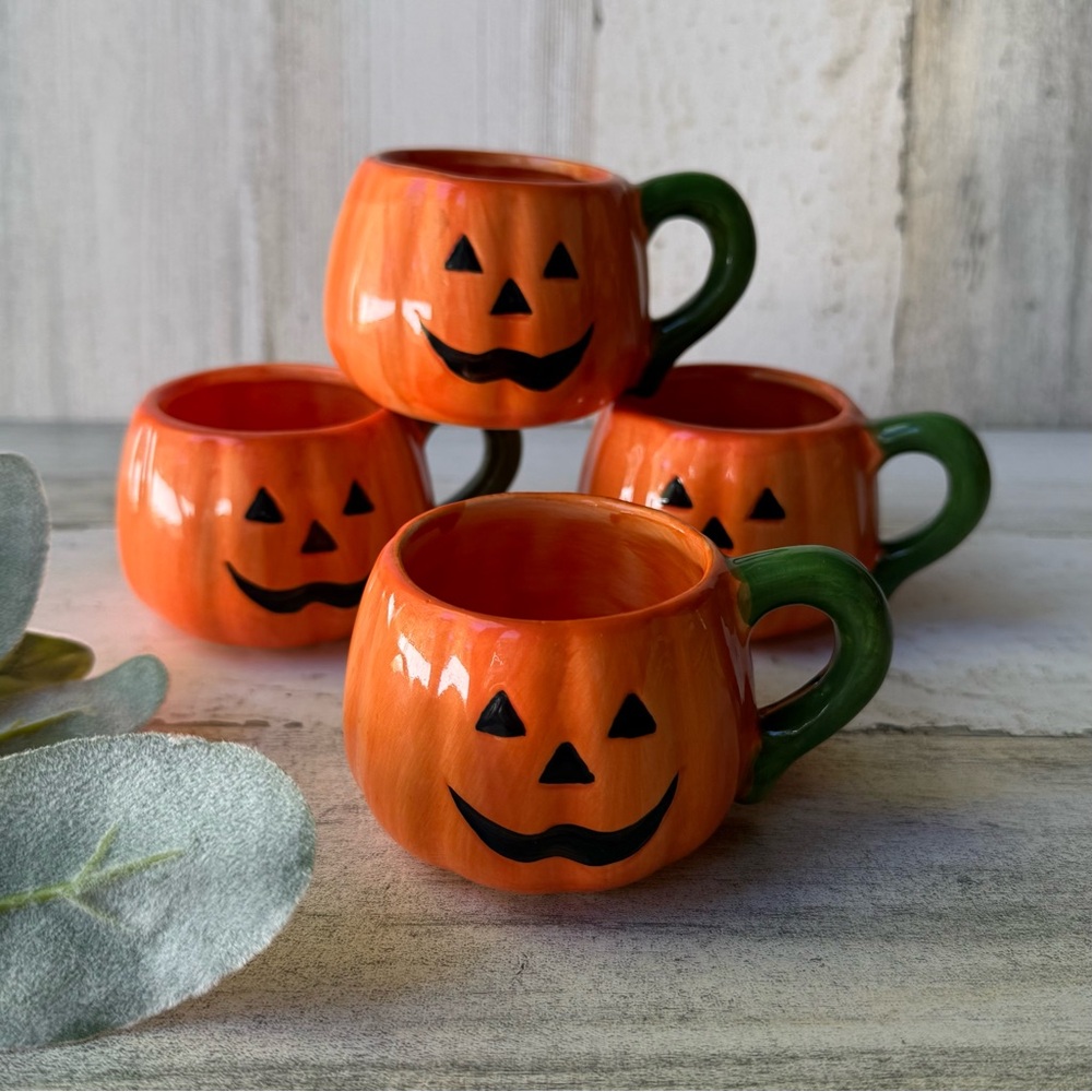 Vintage Orange Halloween Pumpkin Mini Mug Set (Set of 4) Jack-O-Lantern